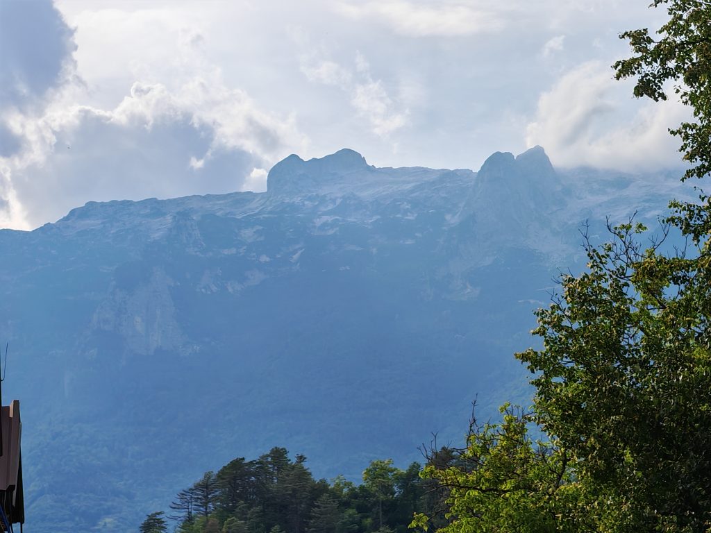 My Honest Experience in Bovec, Slovenia (2026): Where to Stay, Swim, Eat & Discover the Soča Valley 2 My Honest Experience in Bovec, Slovenia (2026): Where to Stay, Swim, Eat & Discover the Soča Valley 1